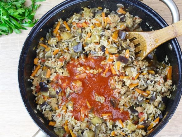 Eggplant Stewed with Minced Meat, Rice and Tomatoes step 8