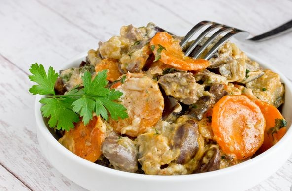 Chicken Hearts Stewed with Eggplant and Tomatoes