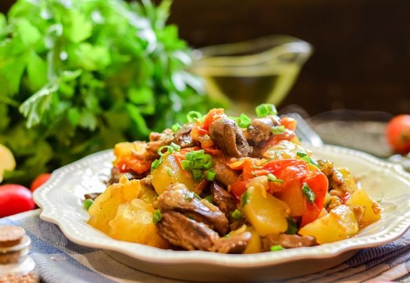 Chicken Hearts Stewed with Pumpkin and Tomatoes