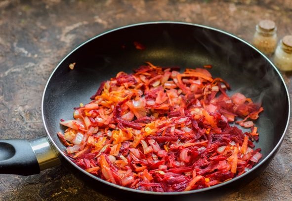 Cabbage Stewed with Beets and Beans step 4
