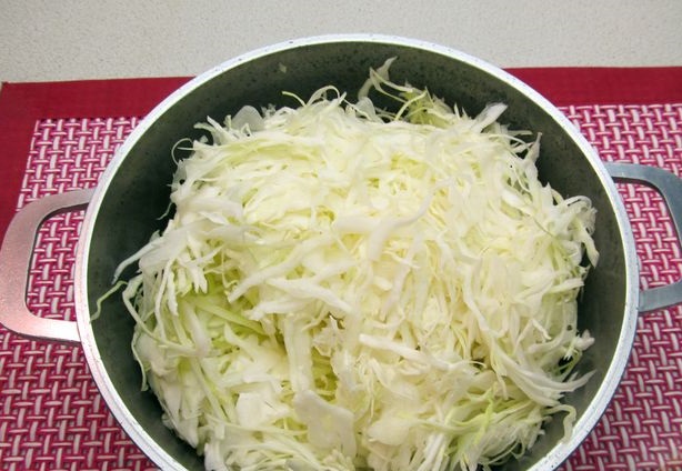 Cabbage Stewed with Beans, Potatoes and Tomato Paste step 4