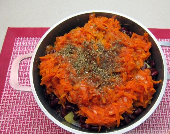 Cabbage Stewed with Beans, Potatoes and Tomato Paste step 21