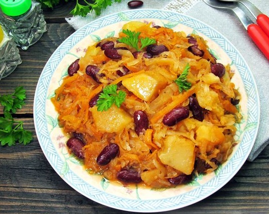 Cabbage Stewed with Beans, Potatoes and Tomato Paste