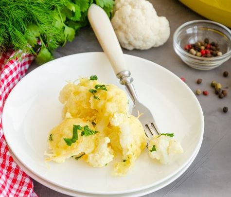Cauliflower Baked in Sour Cream-Garlic Sauce with Cheese step 11