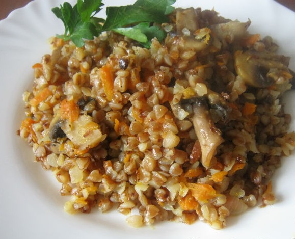 Buckwheat Porridge with Mushrooms and Vegetables