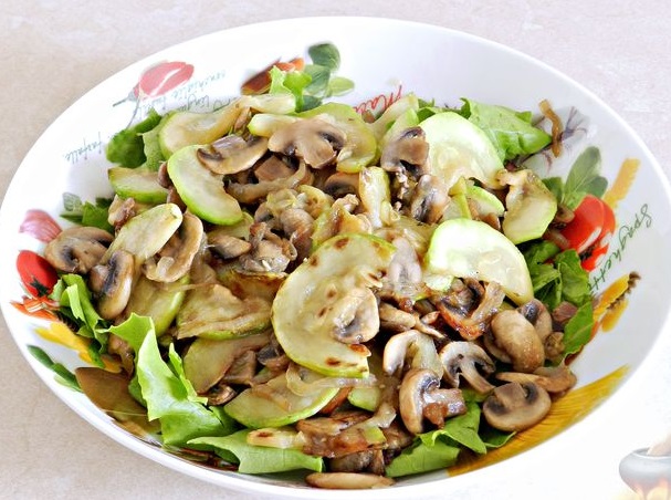 Warm Salad of Courgettes and Mushrooms step 9