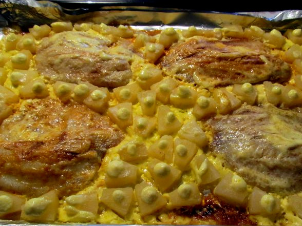 Fish in the oven with Pineapples