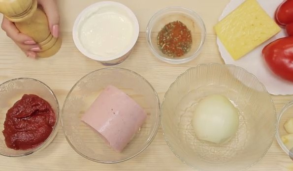 Enchilada with Ham, Cheese and Bell Pepper step 1