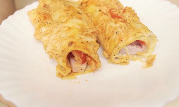 Enchilada with Ham, Cheese and Bell Pepper step 14