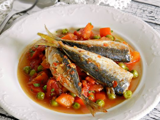 Fish Stewed with Vegetables and Green Peas