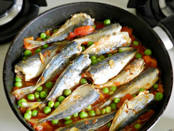 Fish Stewed with Vegetables and Green Peas step 11