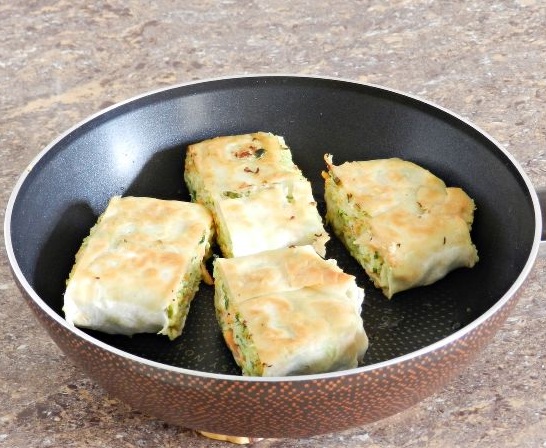 Crispy Pita Bread with Vegetable Filling step 10