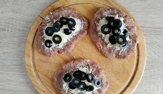 Veal Zrazy with Cheese and Olives step 11