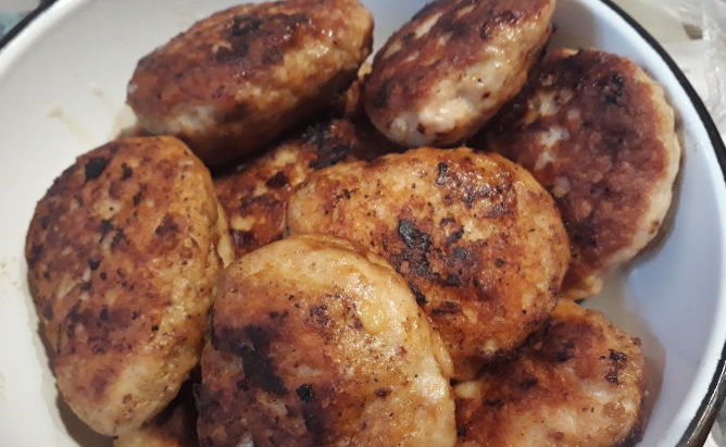 Chicken Cutlets Stuffed with Mushrooms and Cheese step 12