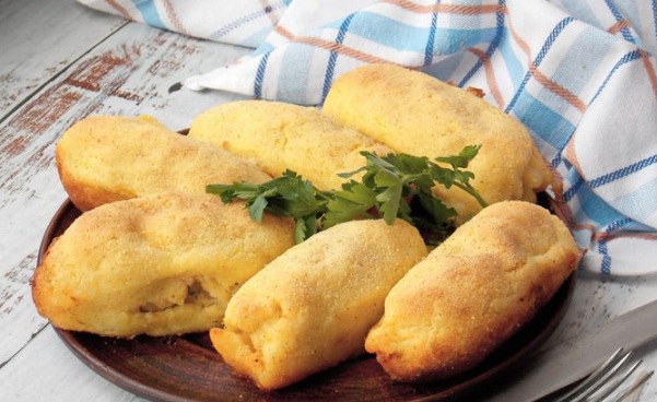 Potato Rolls with Minced Meat (in the Oven)