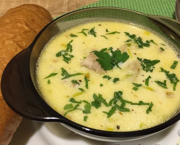 English Chicken Soup with Rice and Cheese