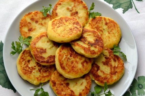 Potato Zrazy with Carrots and Boiled Eggs