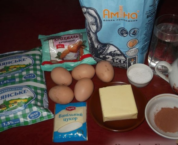 Eclairs with Chocolate Icing and Custard step 1