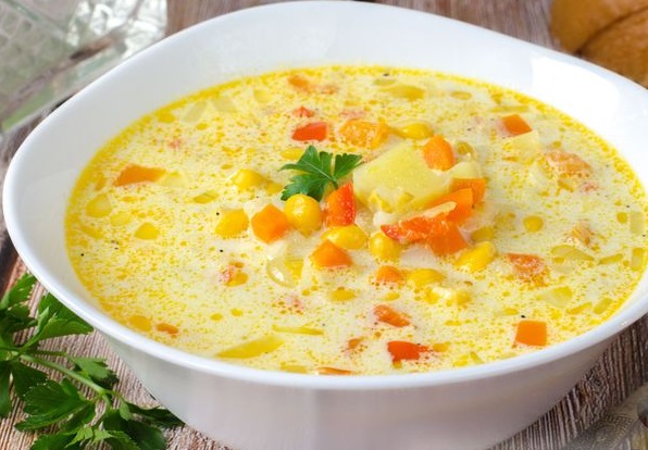 Creamy Soup with Chicken, Corn, and Rice