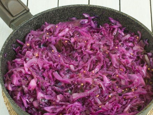 Stewed Red Cabbage with Mustard step 8