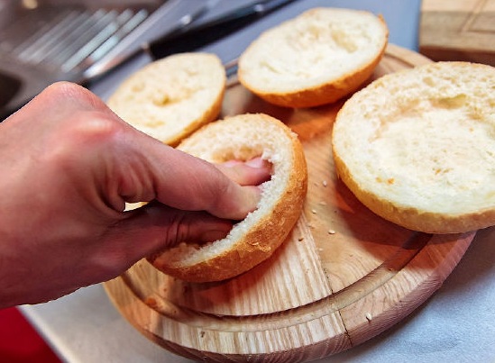 Hot Sandwiches with Mushrooms and Cheese in the Oven step 3