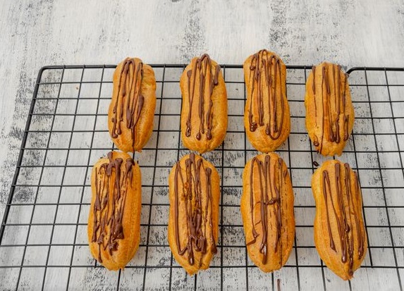 Eclairs with Pumpkin Custard and Spices step 29