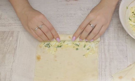 Lavash Snack with Cheese, for a Picnic step 5