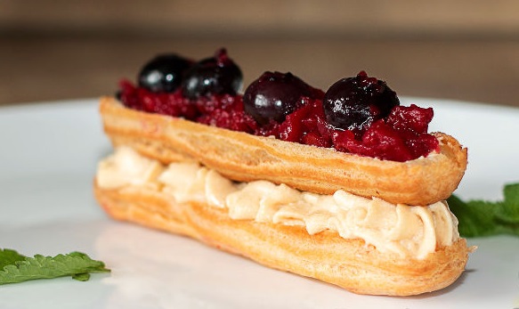 Eclairs with Caramel Cream and Berry Jelly step 23