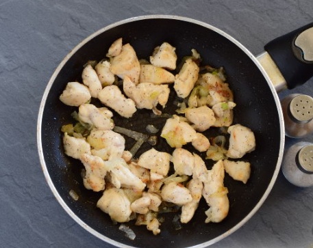 Potato Zrazy with Minced Chicken step 7