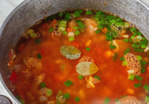 Tomato Soup with Chicken, Beans, and Vegetables step 15