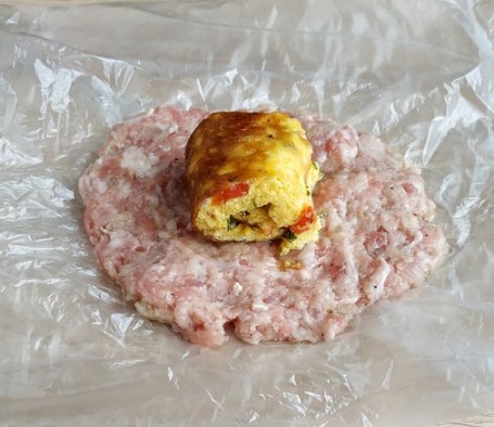 Minced Meat Zrazy with Omelette and Tomato (in the Oven) step 9