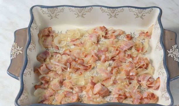 Baked Potatoes with Cheese and Bacon step 3