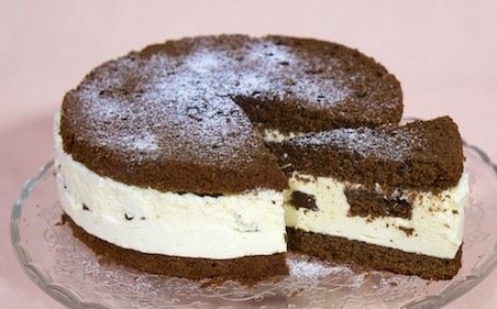 Cake “Bird’s Milk” (According to the Classic Recipe) on Brownie
