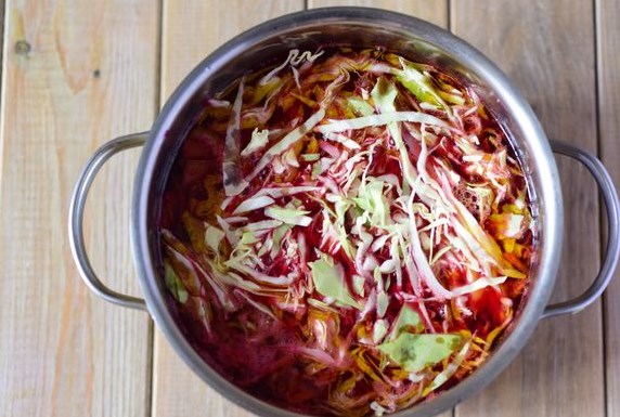 Borscht with Choux Pastry Dumplings step 6