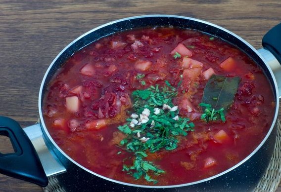 Borscht with Pearl Barley step 7