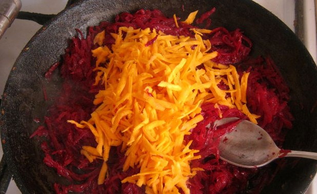 Borscht with Sauerkraut step 5