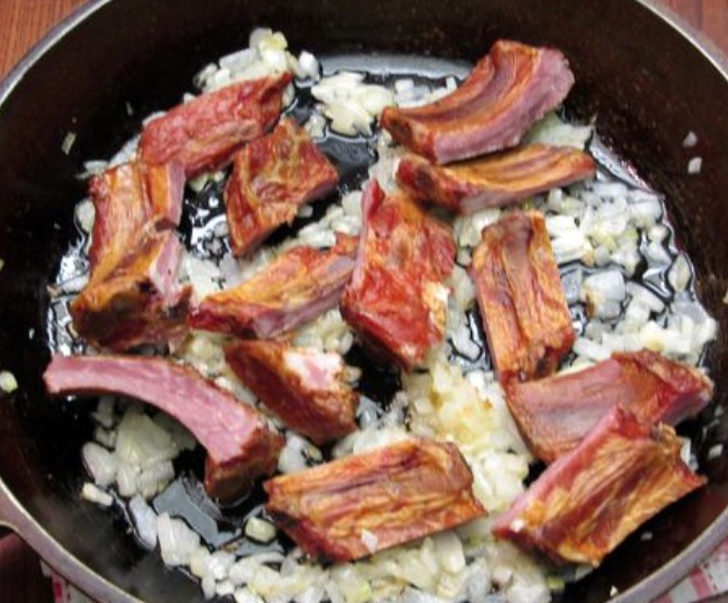 Buckwheat with Smoked Ribs (in a Pan) step 4