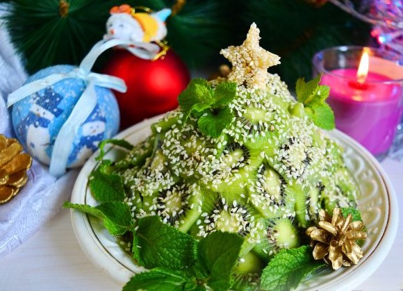 Fruit Salad “Christmas Tree”