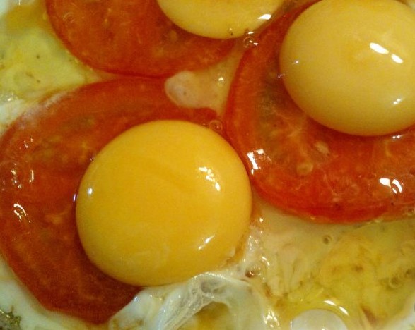 Fried Tomatoes with Eggs step 2