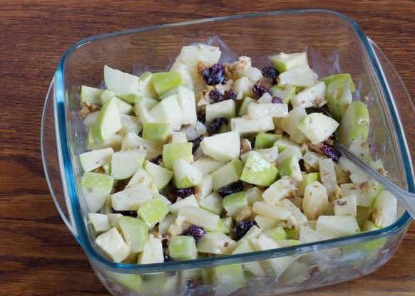 Fruit Salad with Apples, Pineapples, Dried Cranberries and Nuts step 6