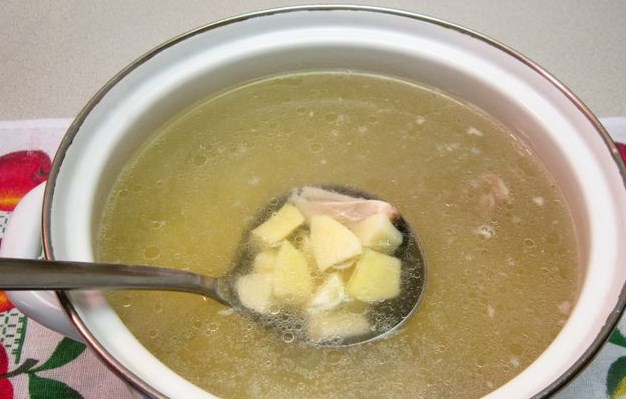 Green Borsch with Sorrel and Turkey Meat step 2