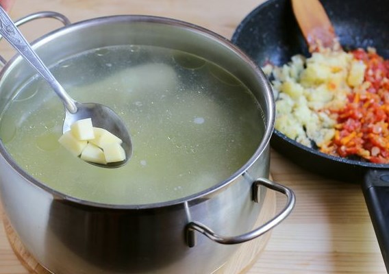 Green Borscht in Chicken Broth step 7