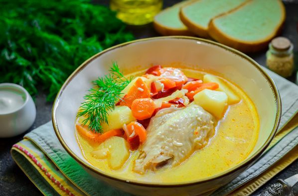 Chicken Soup with Melted Cheese and Bell Peppers