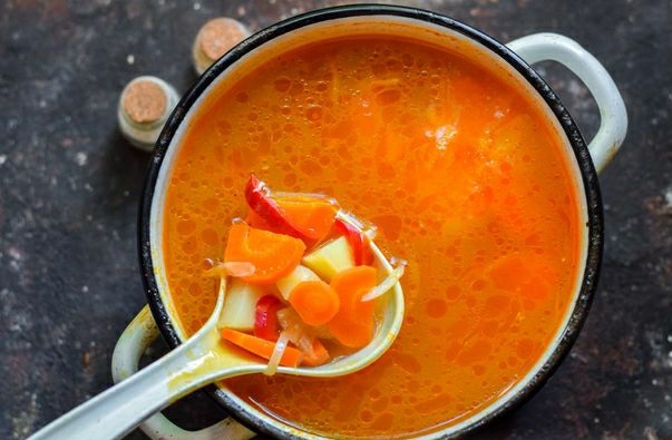 Chicken Soup with Melted Cheese and Bell Peppers step 3