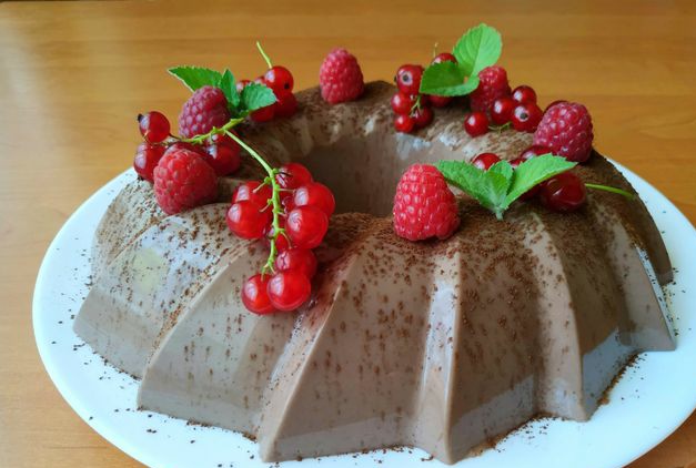 Chocolate Dessert from Fermented Baked Milk, with Berries
