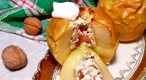 Oven Baked Apples with Surprise
