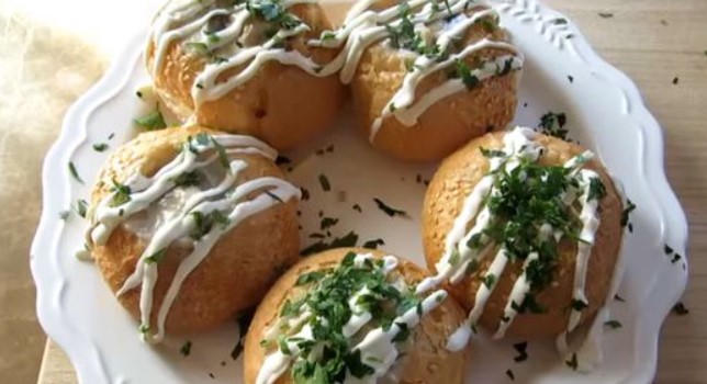 Julienne in a Bun step 7