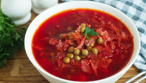 Lenten Borscht with Canned Green Peas