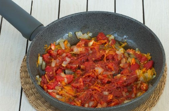 Lenten Borscht with Lentils step 6