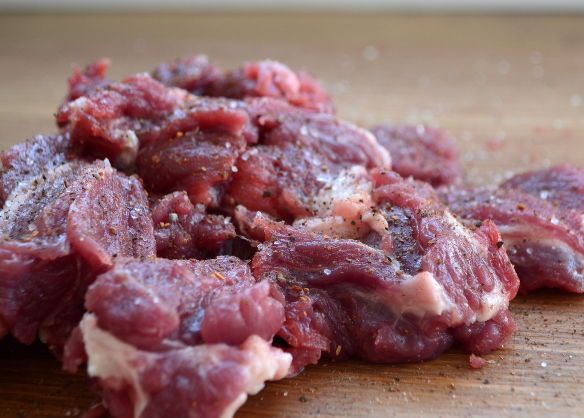 Mtsvadi (Lamb Kebab) in Eggplant step 1